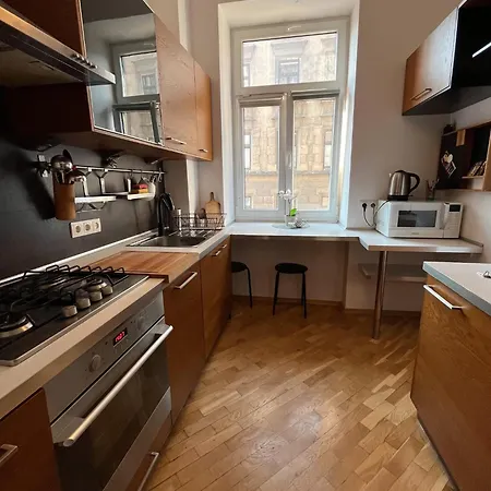 Apartament For Six *
